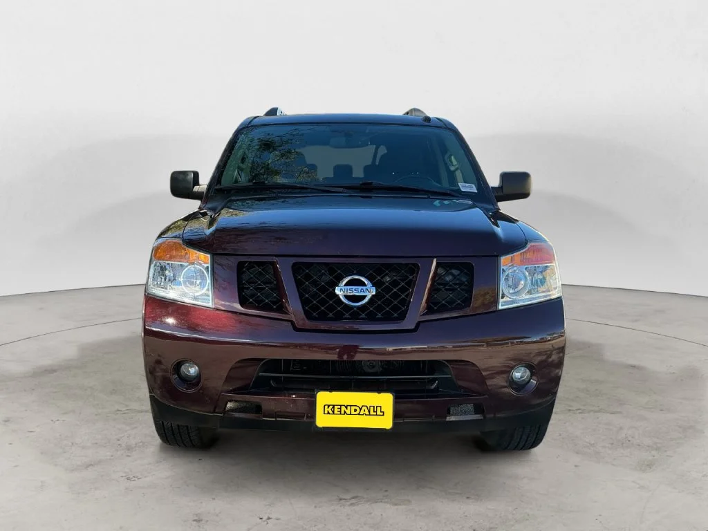 Used 2015 Black Nissan SV image 3