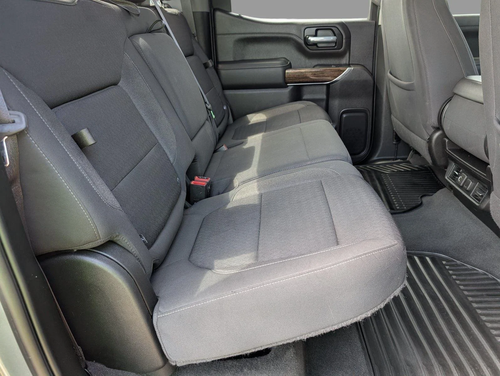 Used 2022 Satin Steel Metallic GMC Elevation image 37