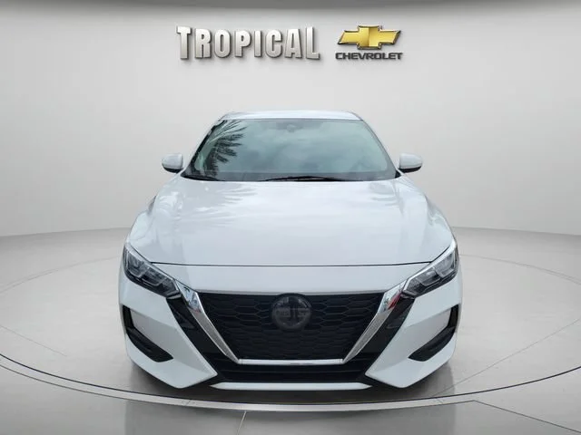 Used 2023  Nissan S image 8
