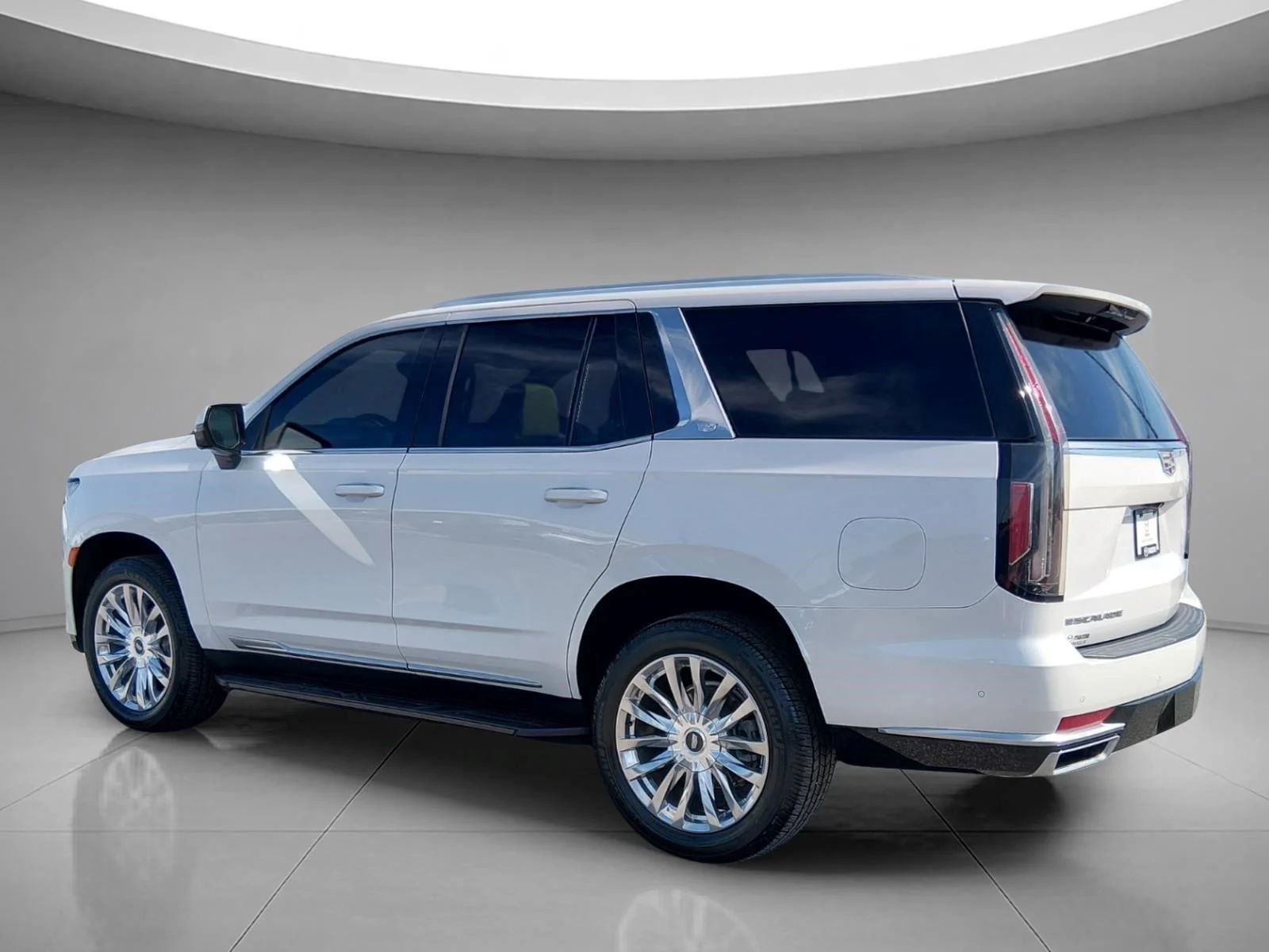 Used 2023 Crystal White Tricoat Cadillac 4WD Premium Luxury image 3