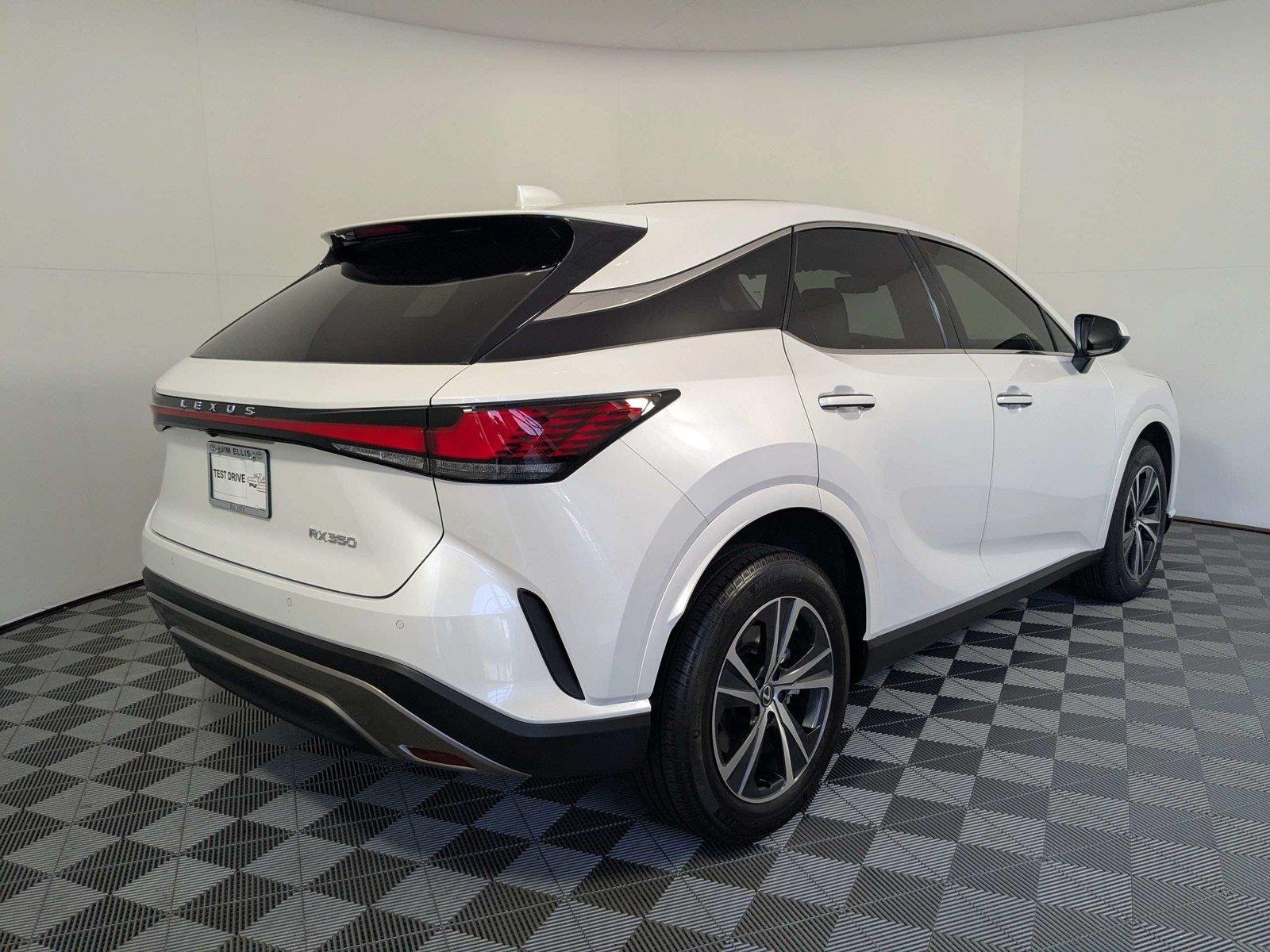Used 2024 Eminent White Pearl Lexus RX 350 Premium Plus image 4