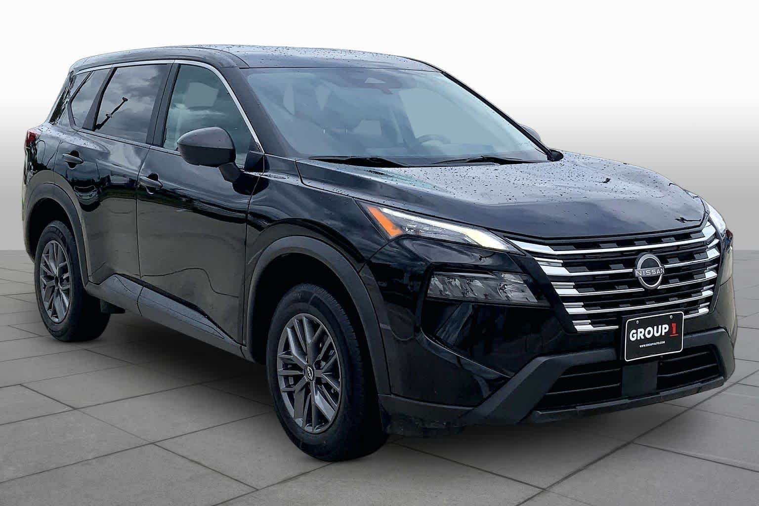 2024 Nissan Rogue S - Photo 3