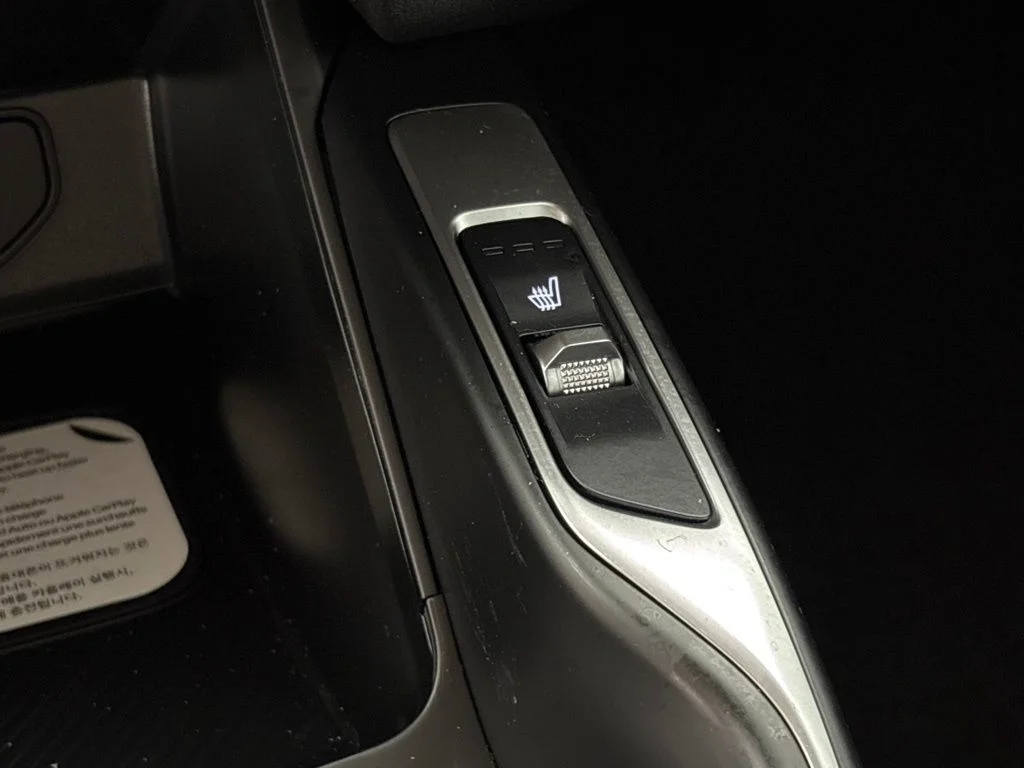 New 2026 Ivory Silver Kia S image 40