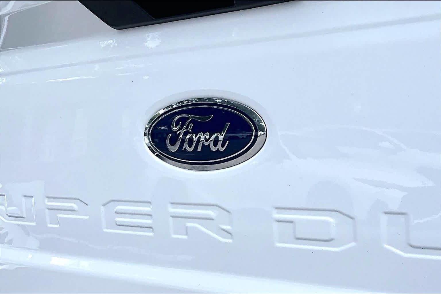 Used 2025 Oxford White Ford XLT image 10