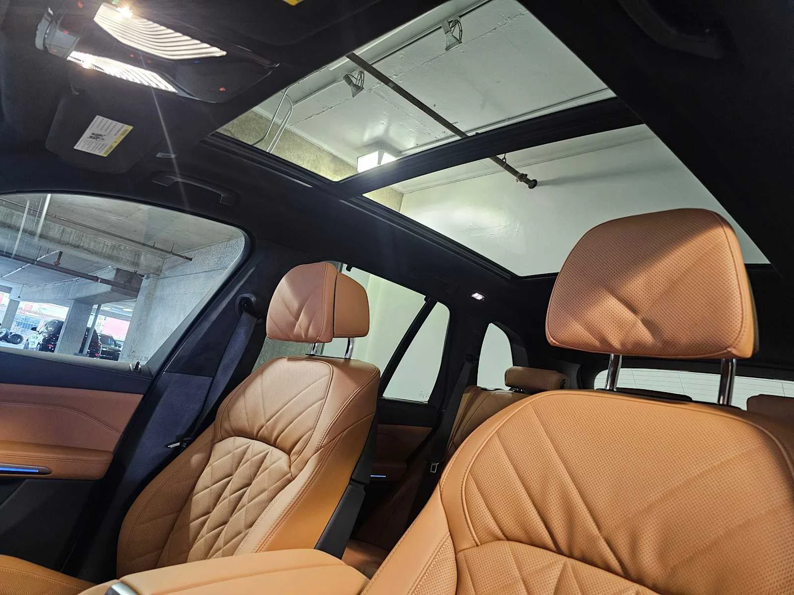 New 2026 Mineral White Metallic BMW xDrive50e image 36