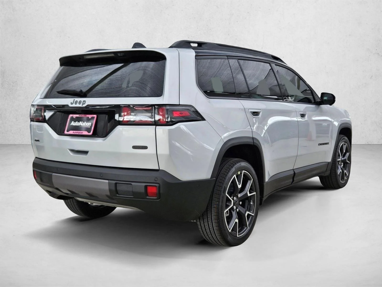 New 2026 Silver Zynith Clear-Coat Exterior Paint Jeep Overland image 2