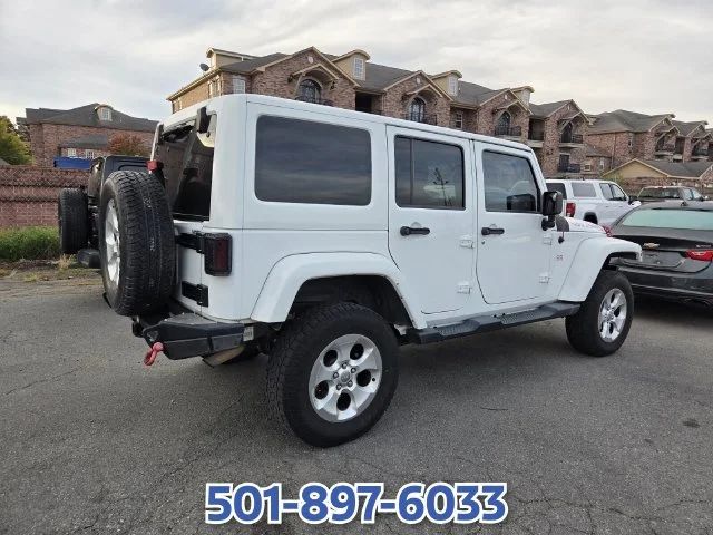 Used 2014 White Jeep Unlimited Sahara image 4