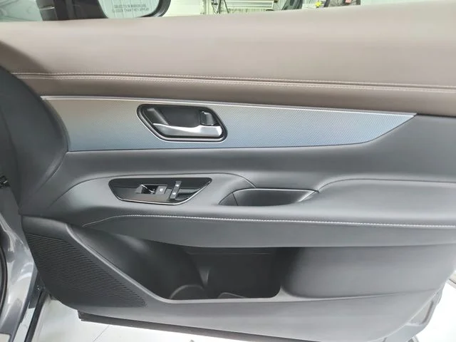 Used 2026 Gray Nissan Platinum image 52