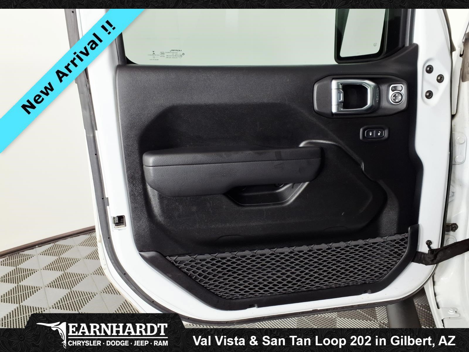 Certified Used 2022 Bright White Clearcoat Jeep Sport S image 15