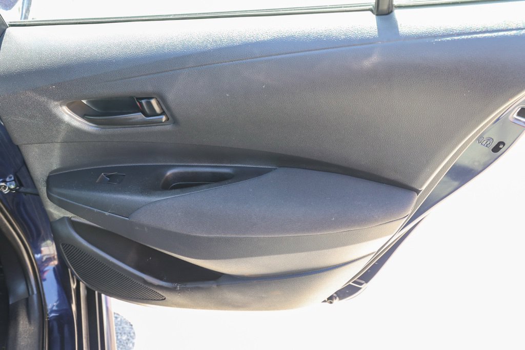 Used 2025  Toyota LE image 18