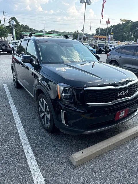 Certified Used 2022 Black Kia EX image 1