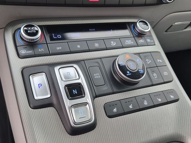 Used 2024 Silver Hyundai SEL image 22