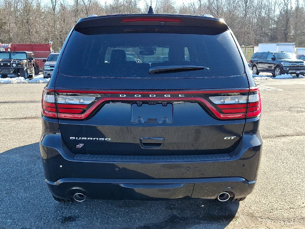 New 2026 Diamond Black Clear-Coat Exterior Paint Dodge GT Plus image 7