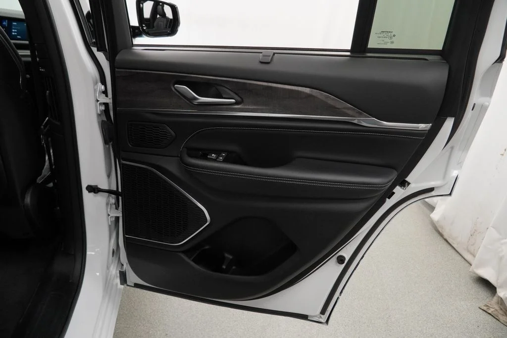 Certified Used 2023 White Jeep Overland image 47
