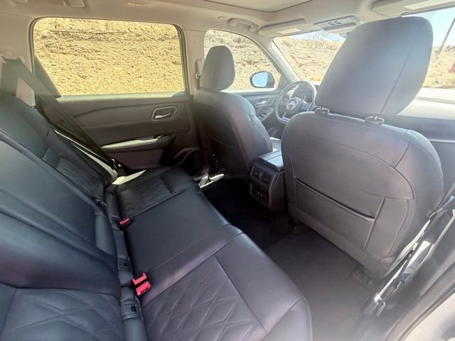 2024 Nissan Rogue Platinum - Photo 32
