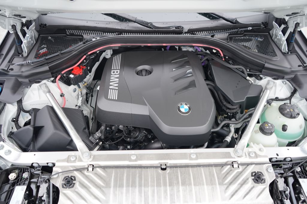 Used 2026 Alpine White BMW 30 xDrive image 21