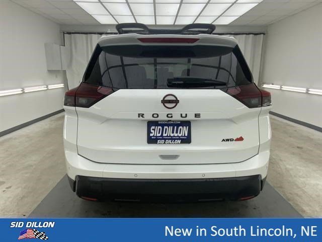 New 2026 Everest White Pearl Tricoat Nissan Rock Creek image 4