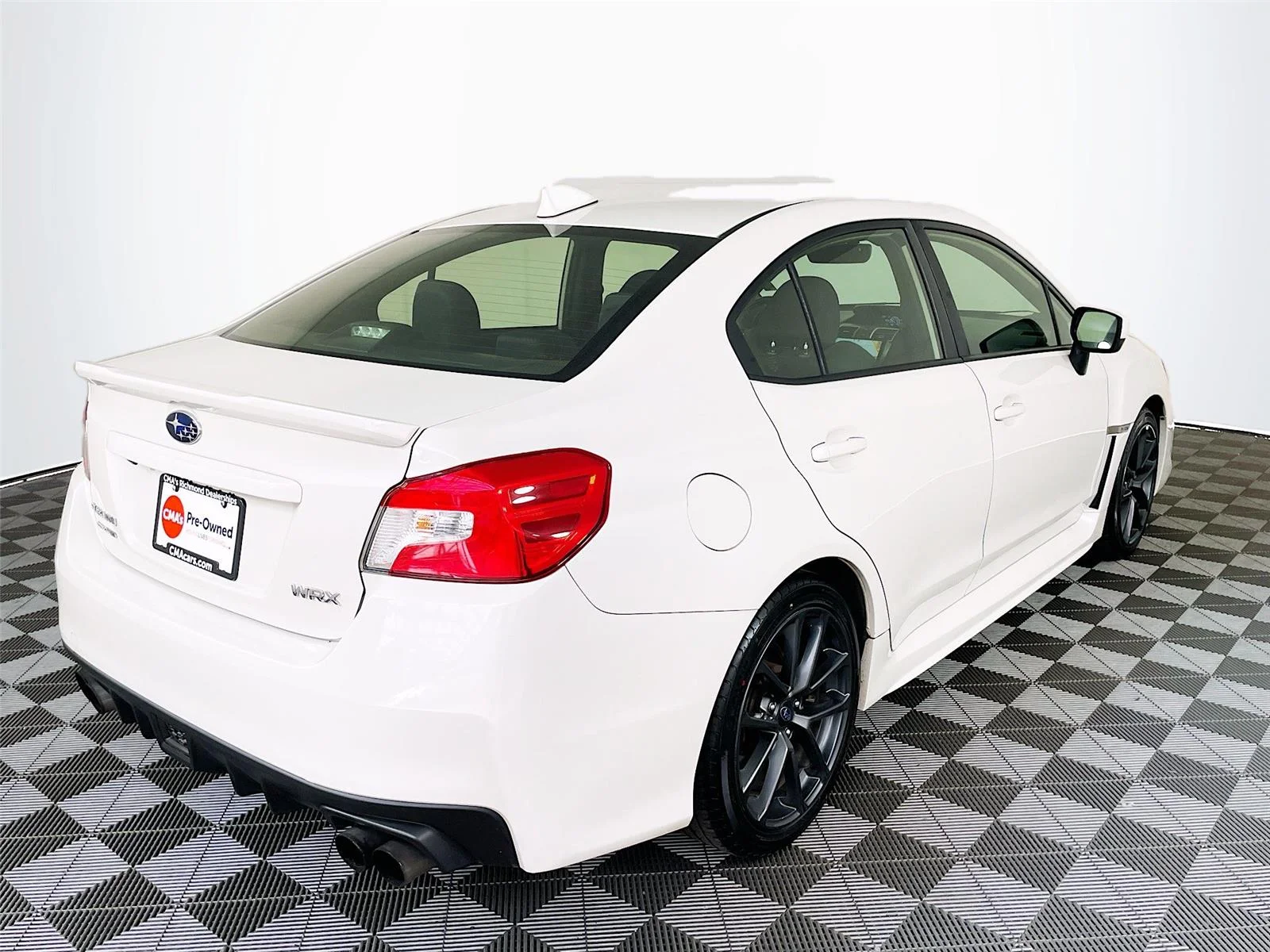 Used 2019 Crystal White Pearl Subaru Premium image 9