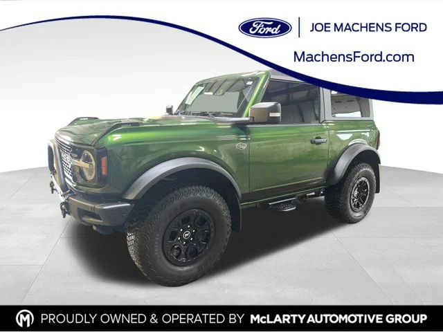 Used 2023 Green Ford Wildtrak image 1