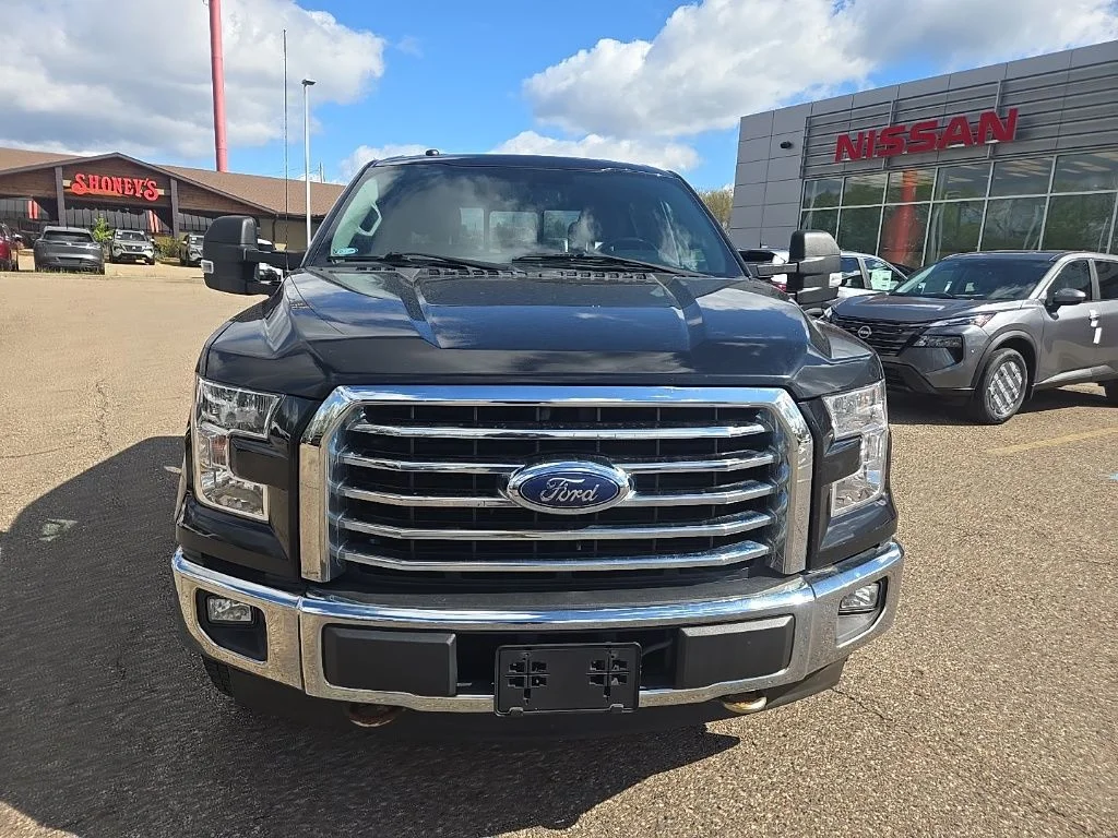Used 2017 Black Ford XLT image 2