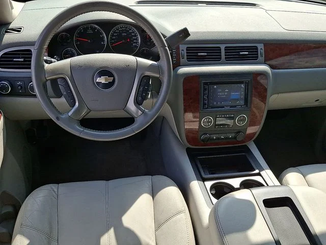 Used 2010 Black Chevrolet LT image 11
