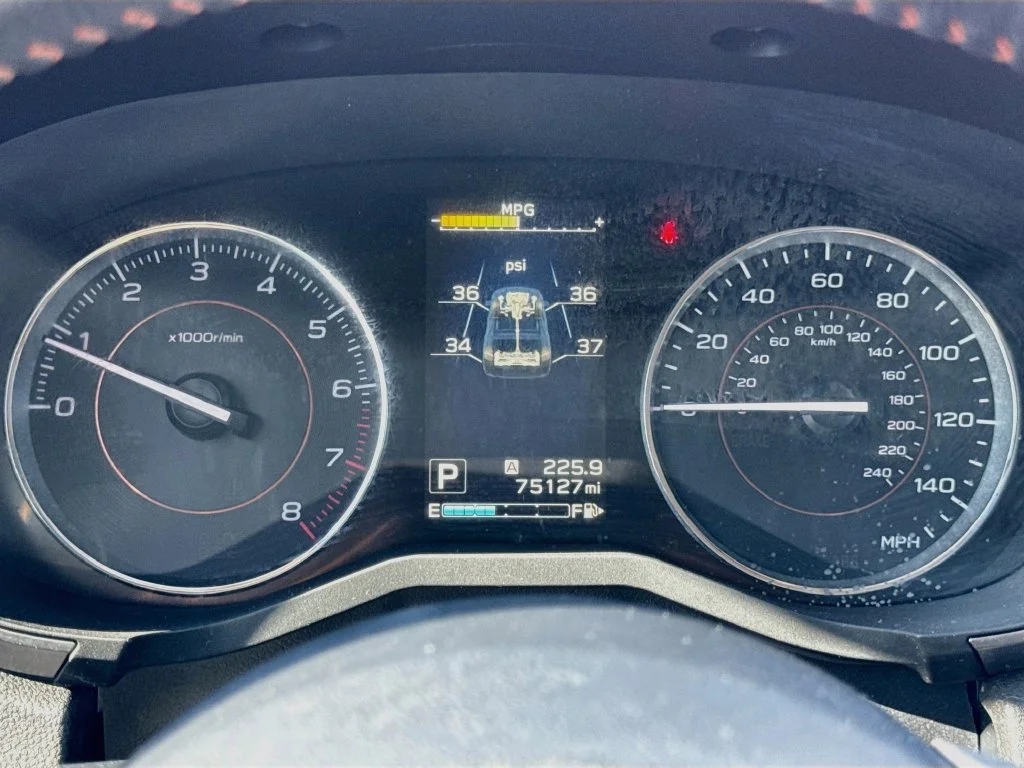 Used 2018 Gray Subaru 2.0i Limited image 15