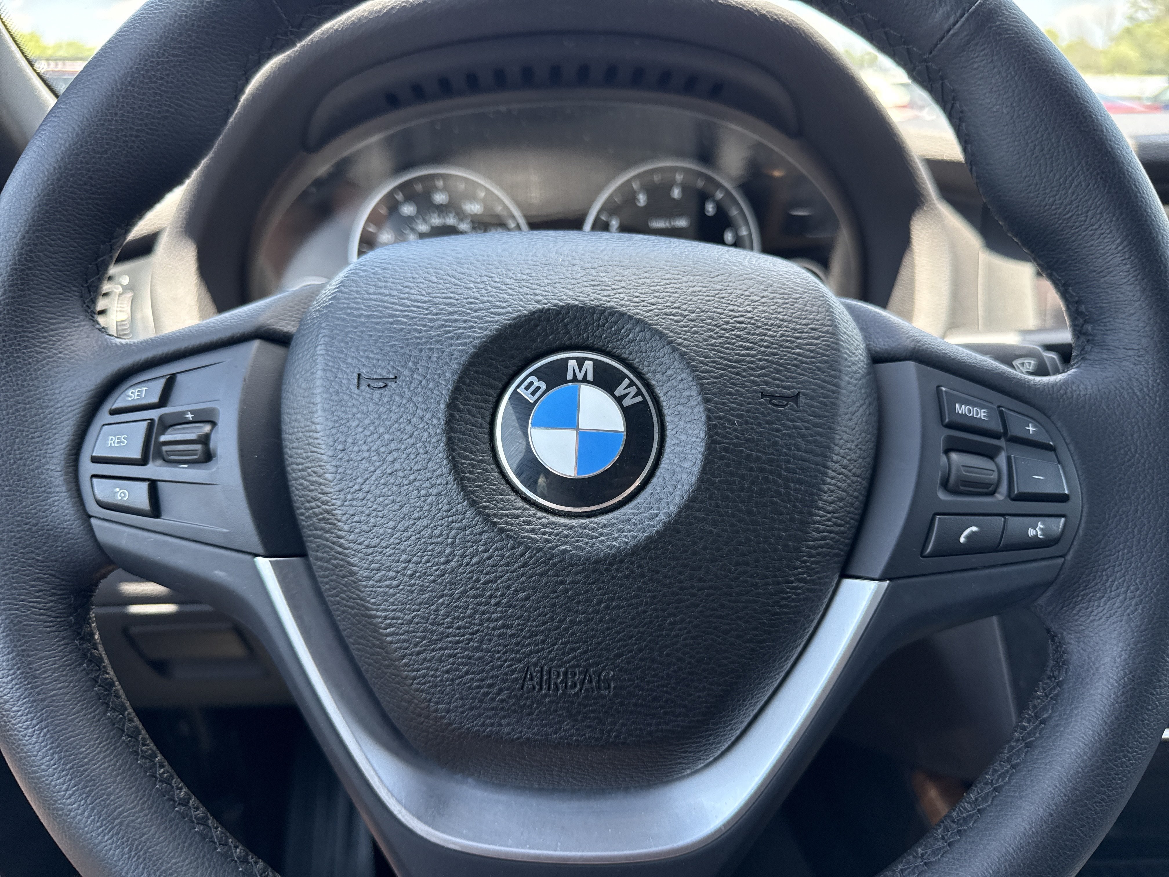 Used 2013 Blue Water Metallic BMW xDrive28i AWD image 22