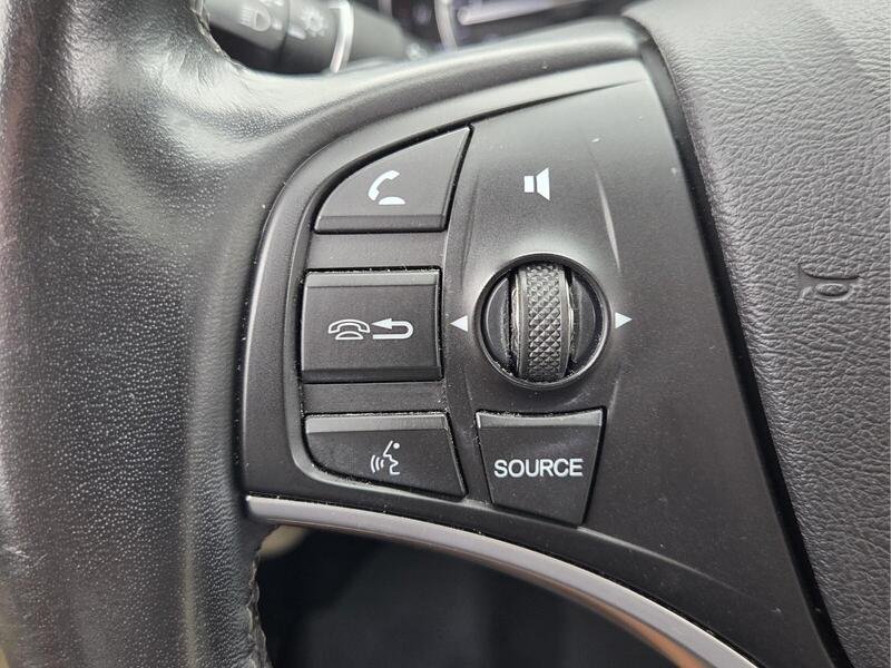 Used 2020 Platinum White Pearl Acura FWD 7-PASSENGER image 33