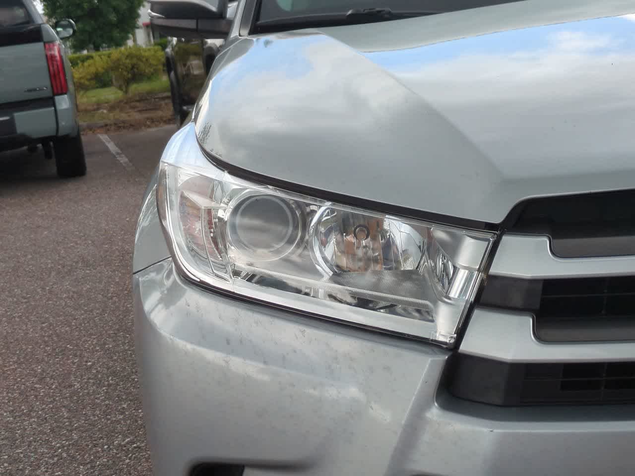 Certified Used 2017 Celestial Silver Metallic Toyota LE image 10