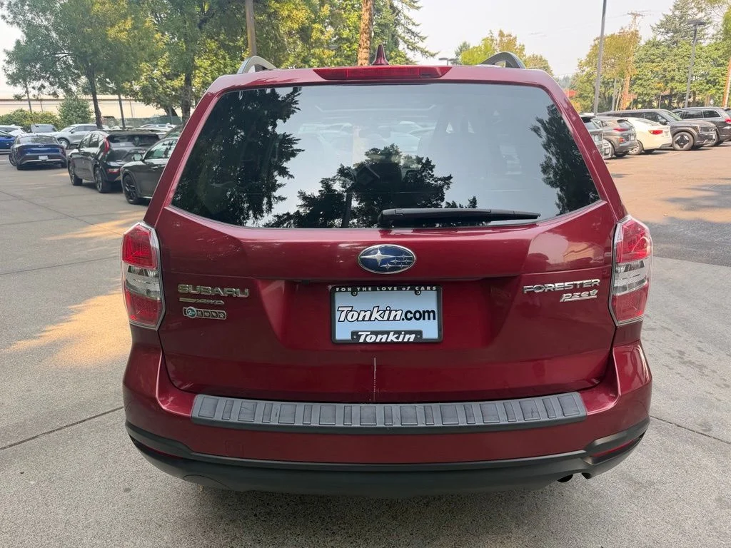 Used 2016 Venetian Red Pearl Subaru 2.5i Premium image 5