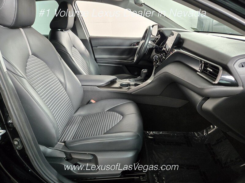 Used 2022 Midnight Black Metallic Toyota SE image 22