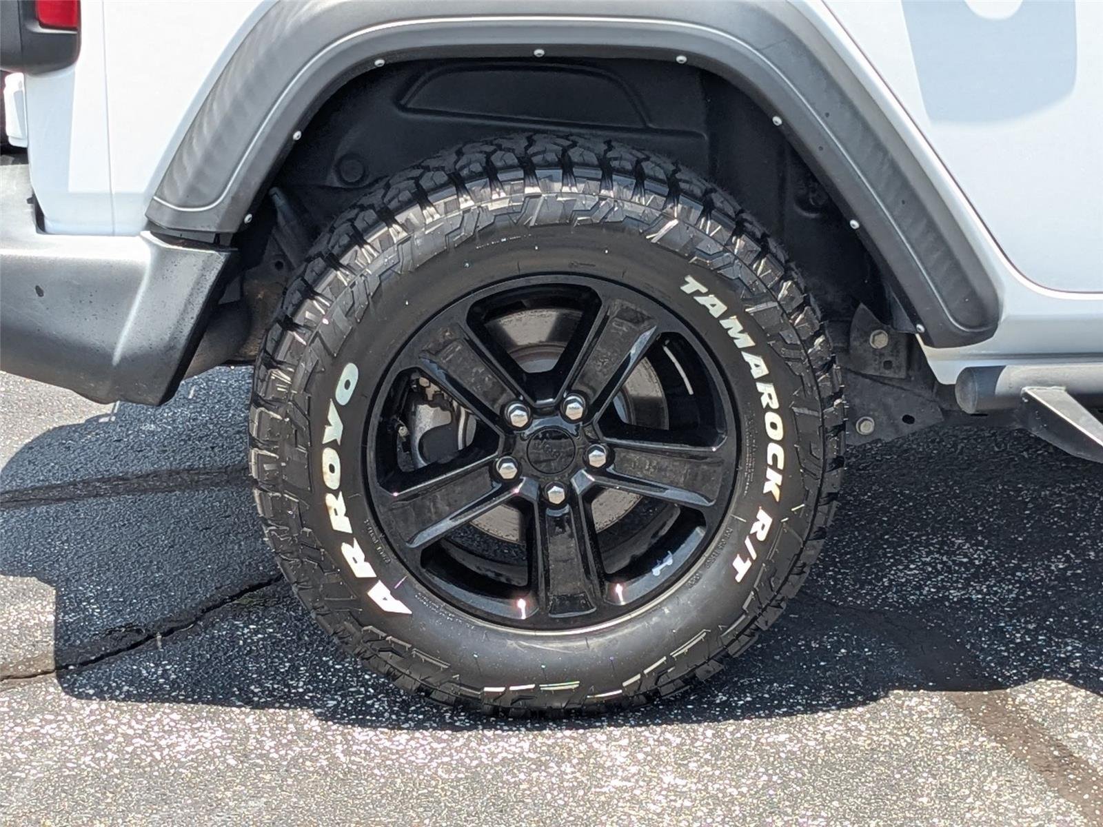 Used 2022 Bright White Clearcoat Jeep Unlimited Sport Altitude image 11