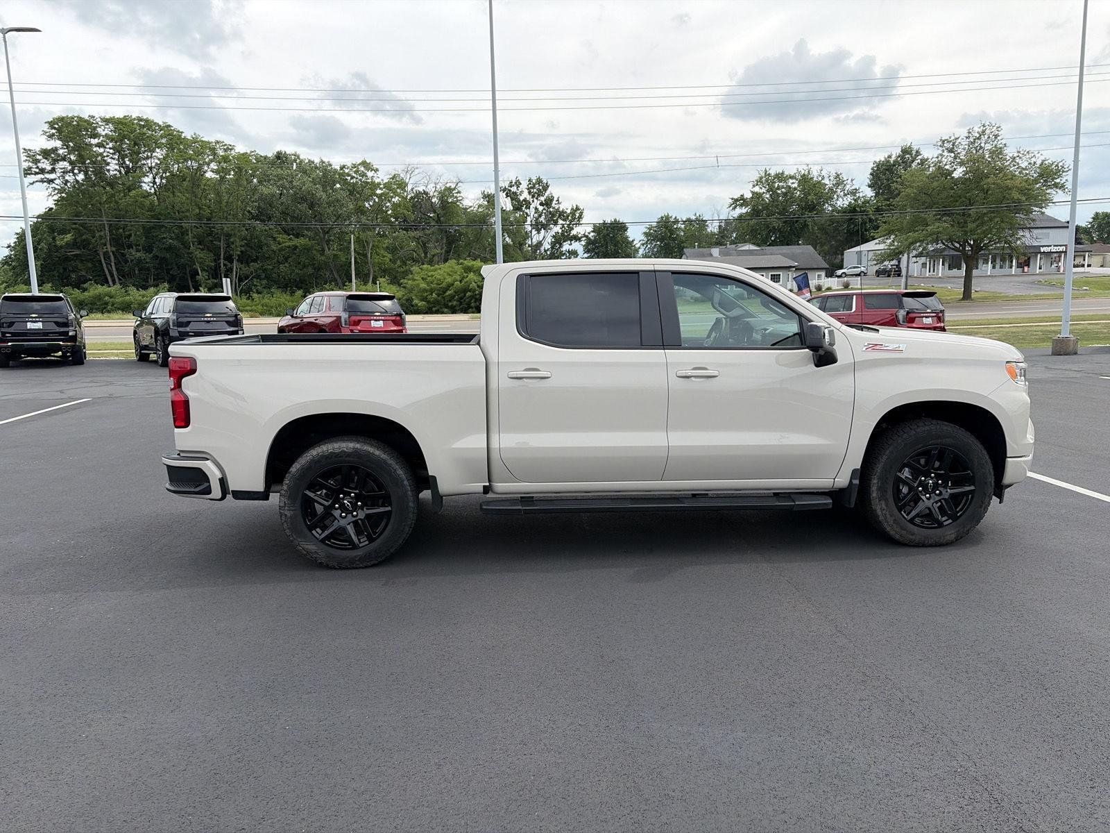 New 2026 White Sands Chevrolet RST image 2
