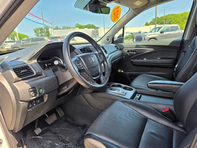 Used 2023 White Honda RTL image 20