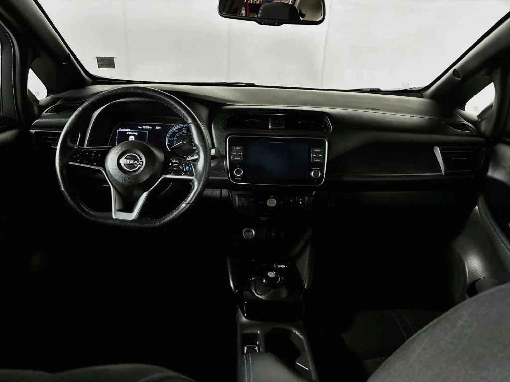 Used 2023 Gray Nissan SV Plus image 12