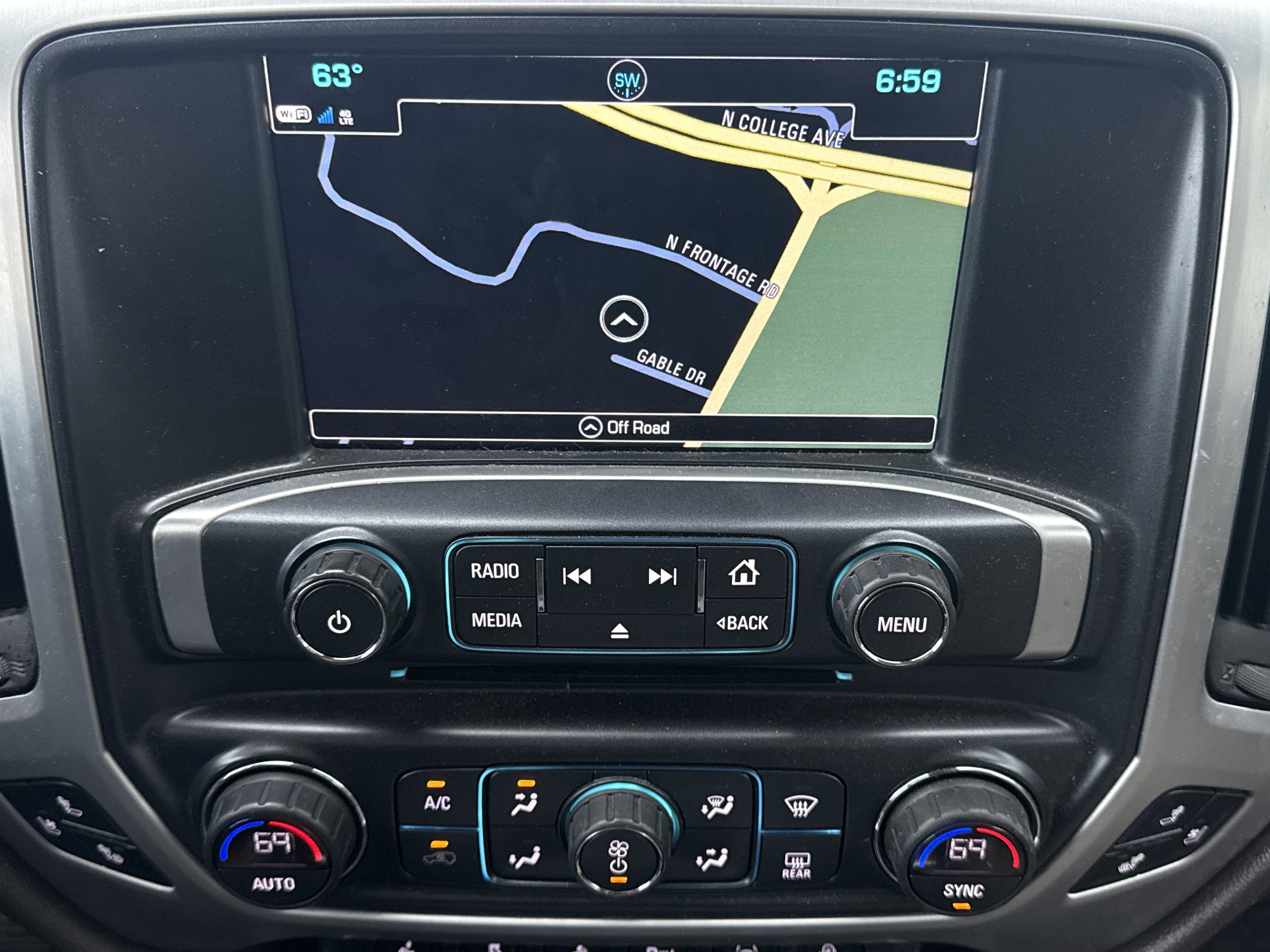 Used 2017 SUMMIT WHITE GMC SLT image 5