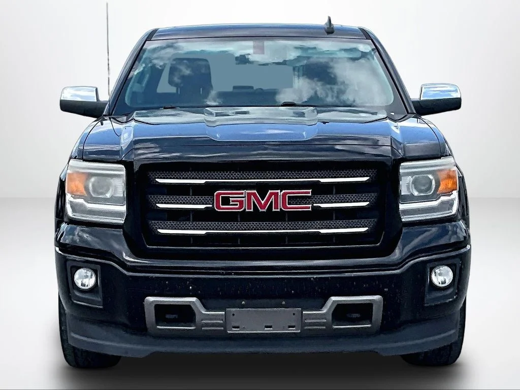 Used 2015 Black GMC SLE image 4