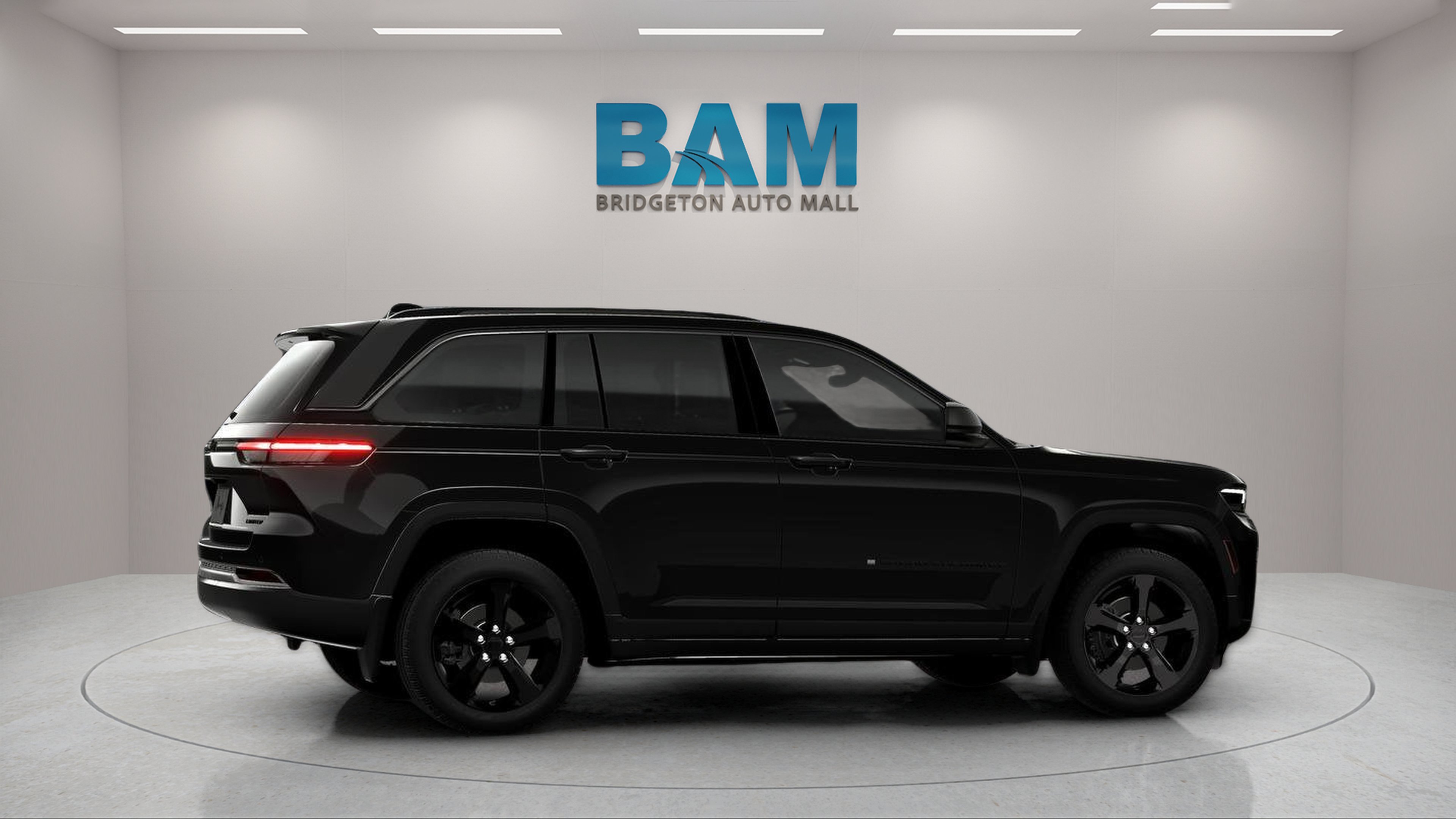 New 2026 Diamond Black Crystal Pearl-Coat Exterior Paint Jeep Limited image 17