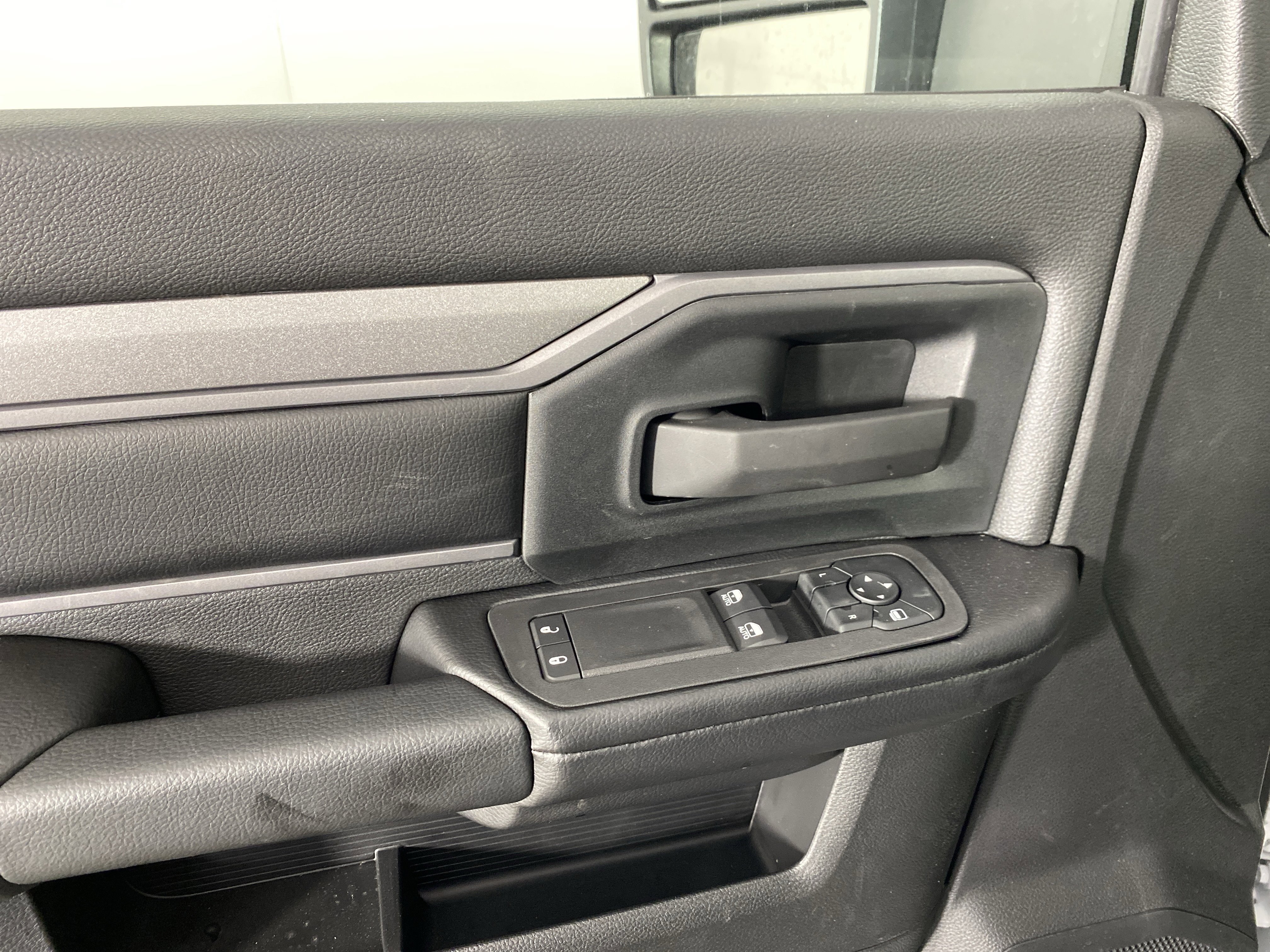 2026 RAM 2500 Tradesman - Photo 12