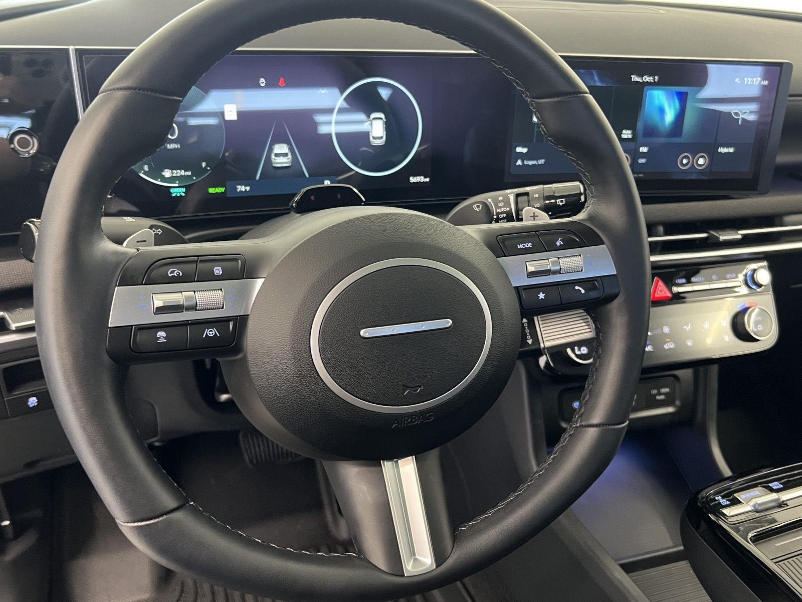 2025 Hyundai Tucson Limited - Photo 28