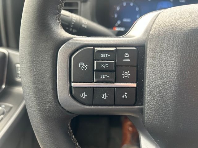 Used 2025 Black Ford XLT image 16