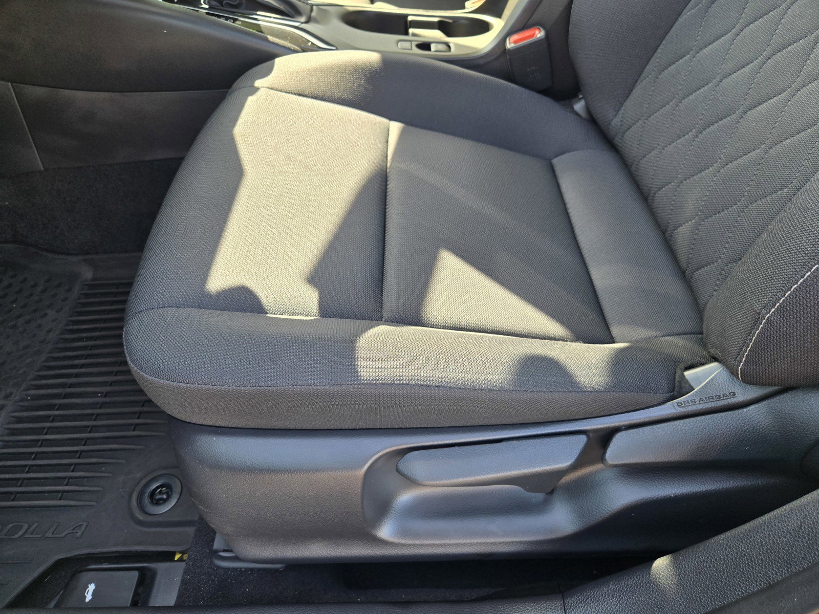 Used 2025 White Toyota  image 16