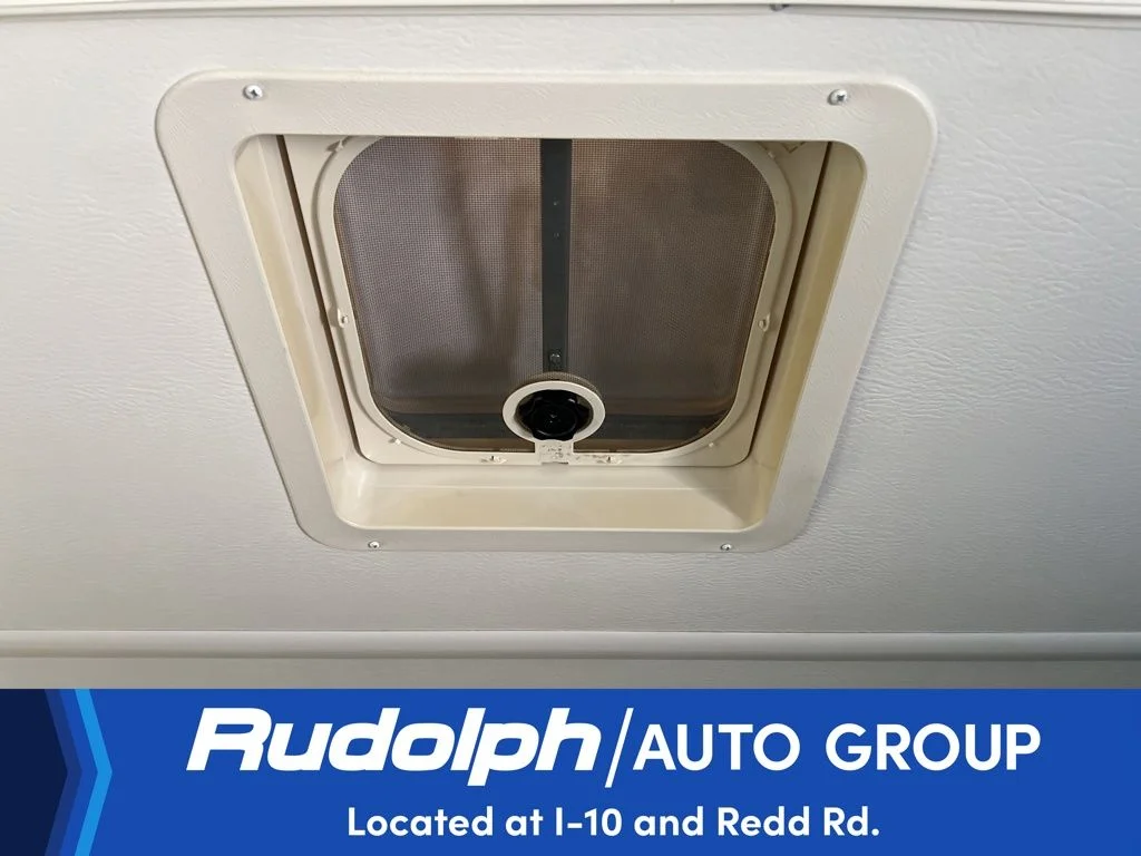 Used 2022 Oxford White Ford Base image 28