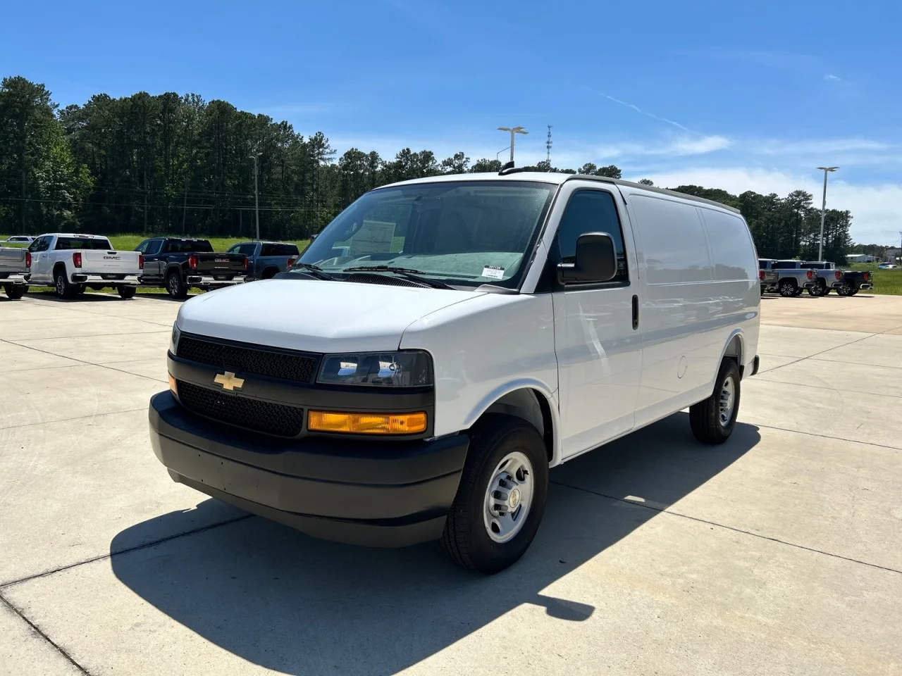 2025 Chevrolet Express Cargo