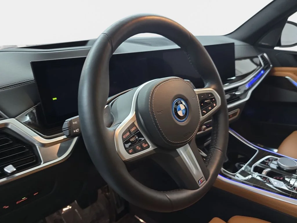 Used 2026 Black Sapphire Metallic BMW xDrive50e image 19