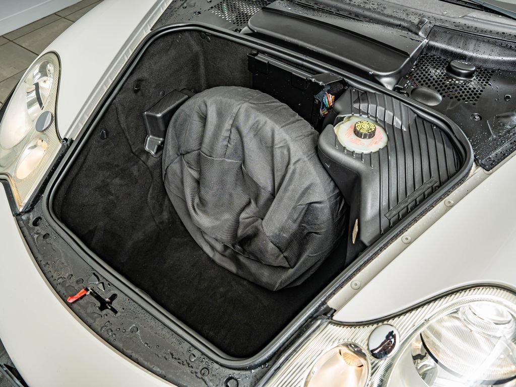 Used 2003 Carrara White Porsche Carrera image 47