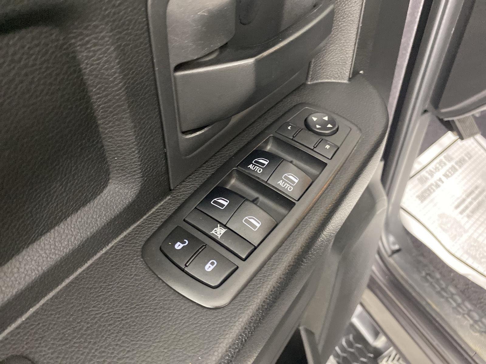Used 2019 Granite Crystal Metallic Clearcoat Ram Express image 15