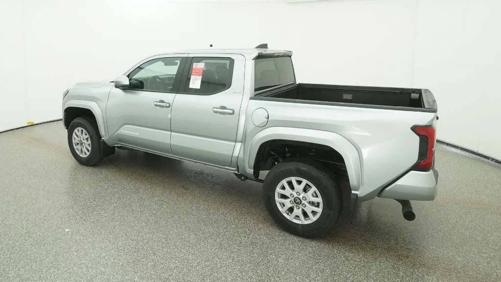 2026 Toyota Tacoma SR5 - Photo 10