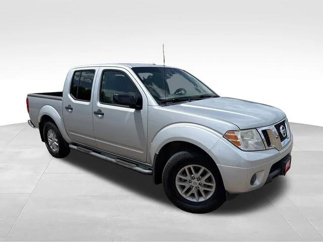 Used 2017 Silver Nissan SV image 1