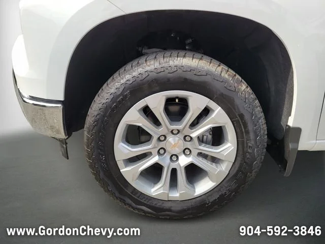 2025 Chevrolet Silverado 1500 LTZ - Photo 13